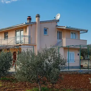 Pelja Holiday home